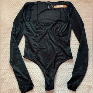 SKIMS Glissenette Long Sleeve Bodysuit